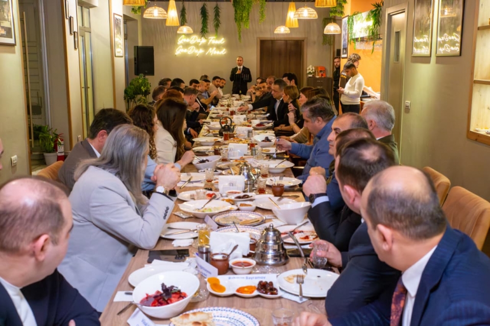 AGTL üzvləri ilə ilin yekunlarına həsr olunmuş ziyafət görüşü keçirilib