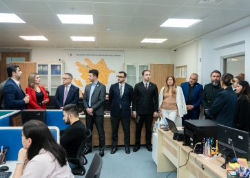 AGTL rəhbərliyi və üzvləri "166 Yük...